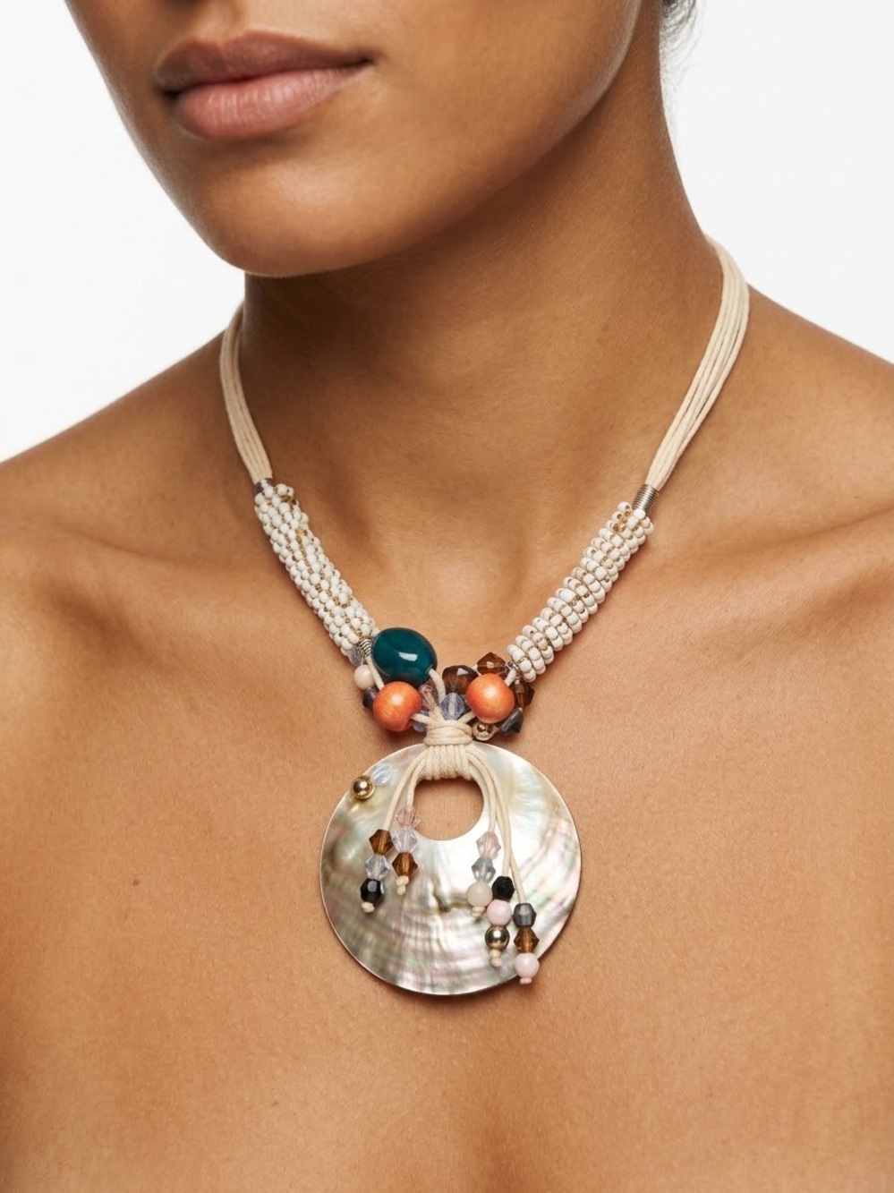 Beaded Mother-of-Pearl Disc Necklace in Cream and Teal